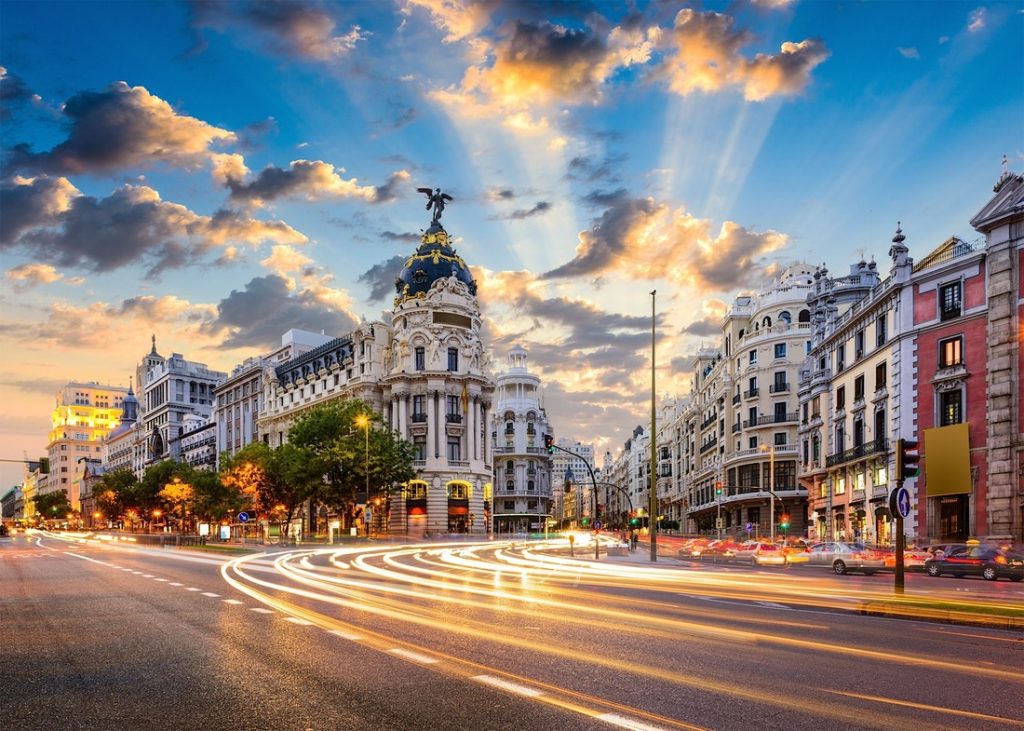 Khám phá kiến trúc thành phố Madrid: Vẻ đẹp hoài cổ kết hợp hiện đại